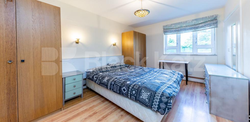 Spacious three double bedroom property perfect for students! Augustus Street, Camden / Regents Park